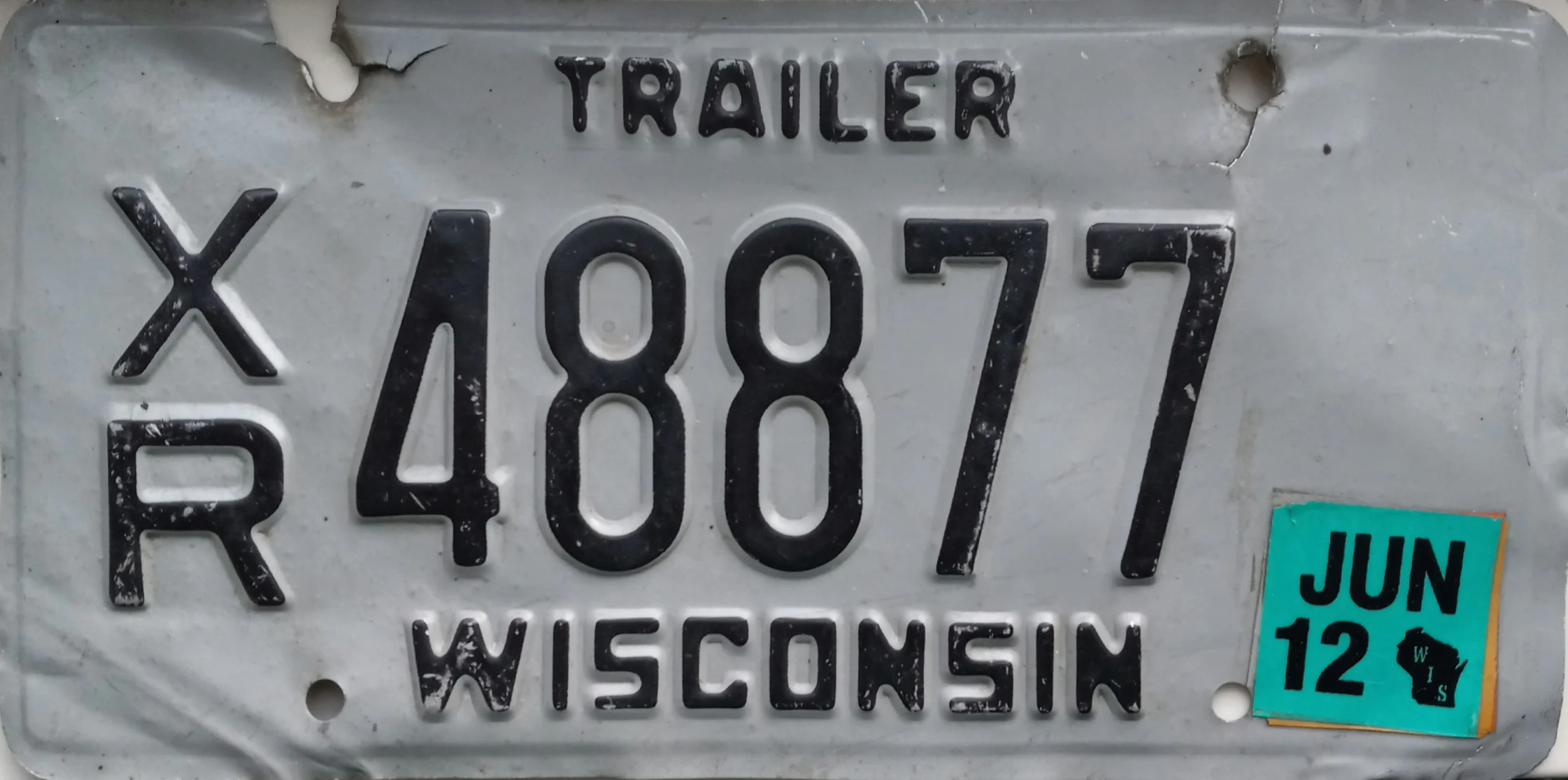 Do trailers need license plates
